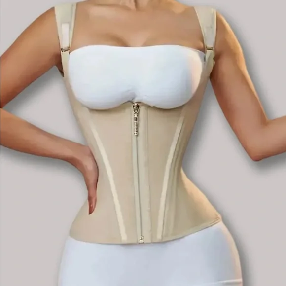 Size Xs.    Color beige.     Are like new - Picture 6 of 6